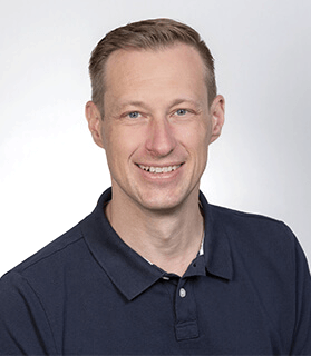 Dr. Alexander Langer